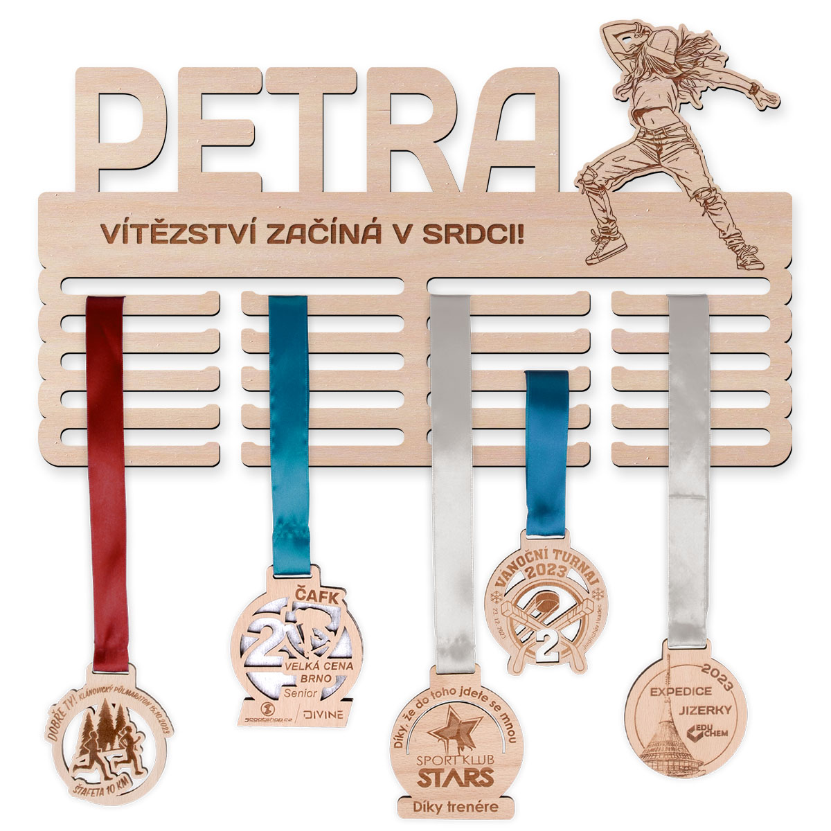 Petra, pro kterou je street dance životní styl. - Street Dance věšák s motivačním textem VÍTĚZSTVÍ ZAČÍNÁ V SRDCI!